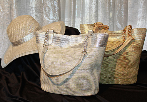 Choosing a straw bag for the beach and city