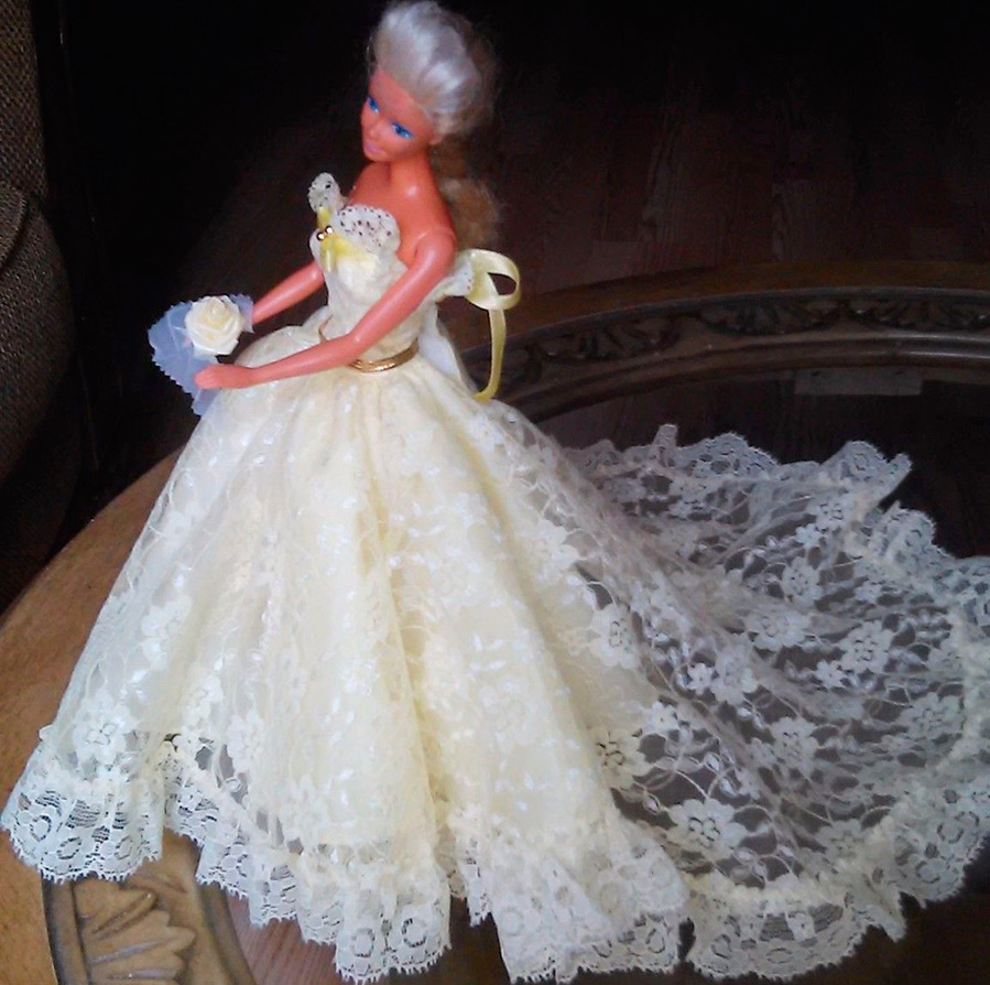 Wedding Dresses for Bride Doll