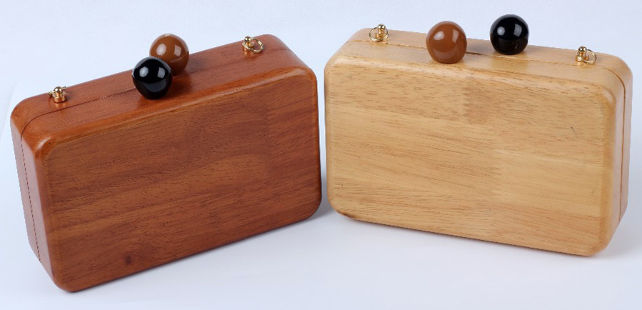 Wooden clutches for those who appreciate naturalness