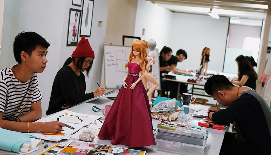 How to start your career as a fashion designer?