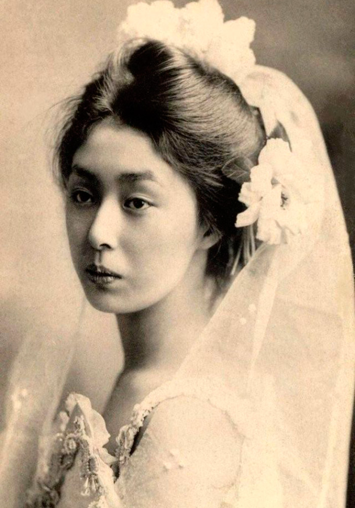 Wedding images of Japanese brides of the early 20th century