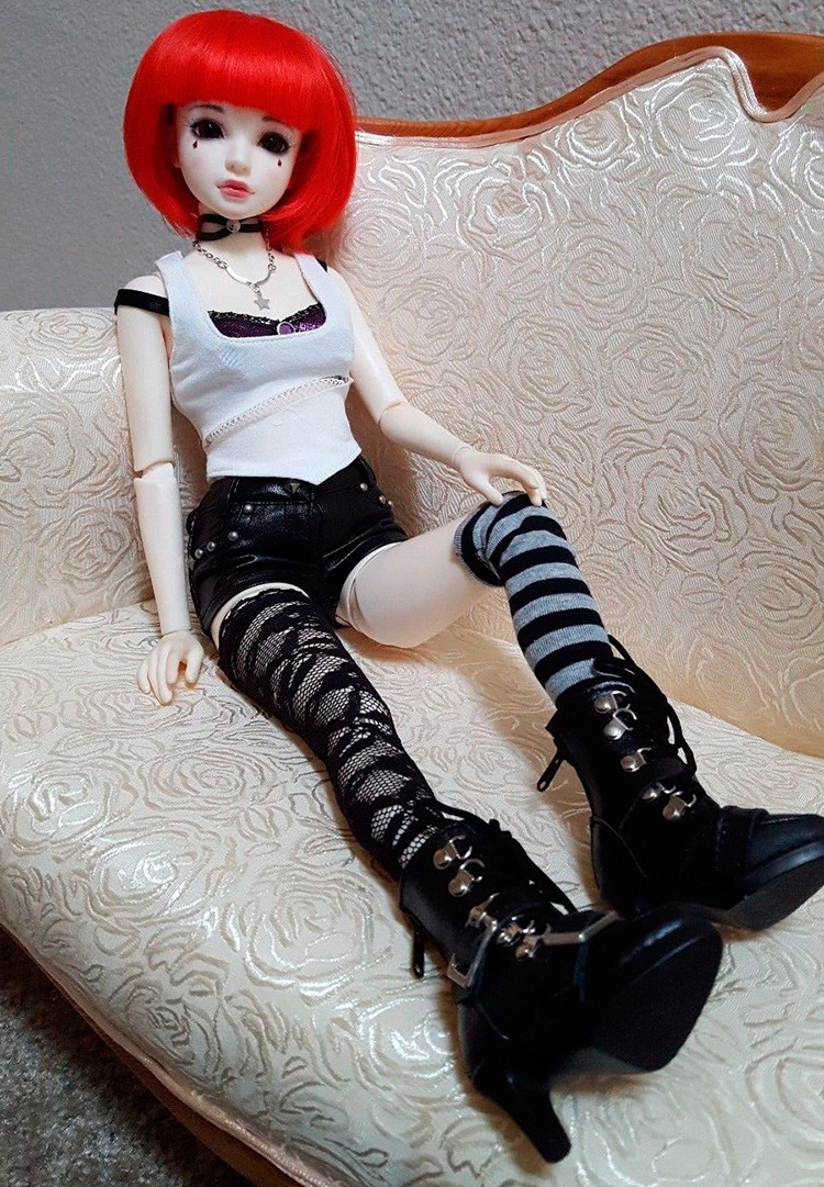 Luxurious BJD doll