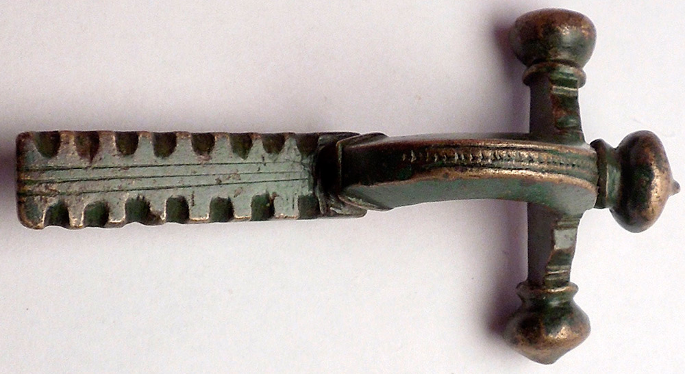 Brooch-clasp brooch