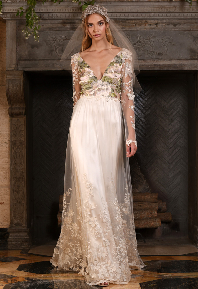 Wedding dress with sleeves