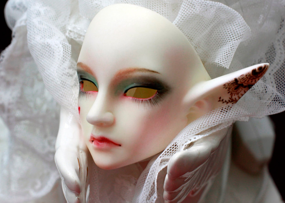 What you need to know about makeup for dolls