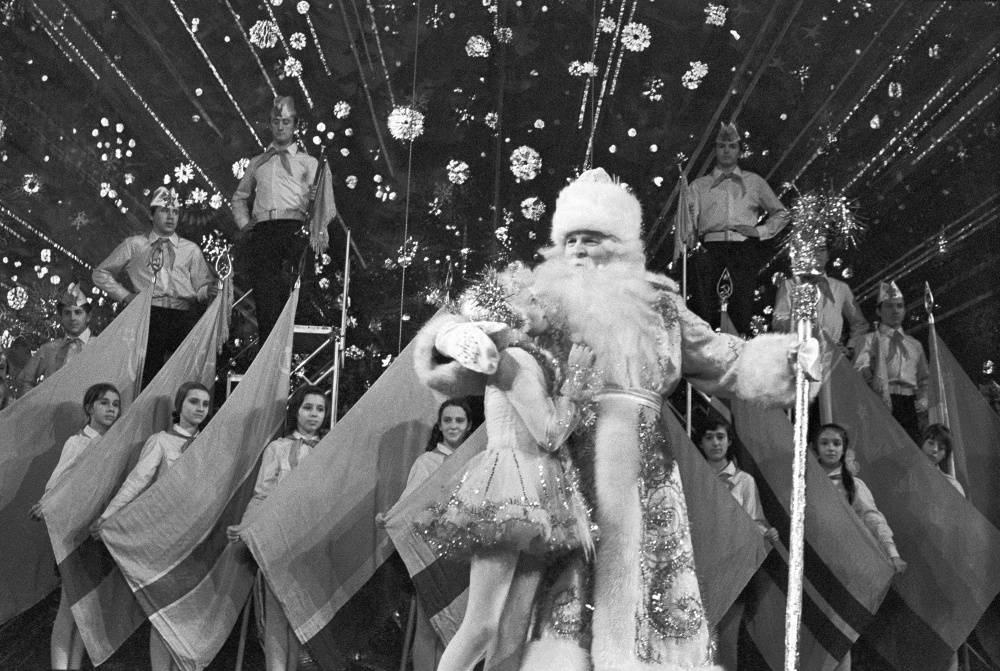 Santa Claus from the USSR - vintage New Year photos