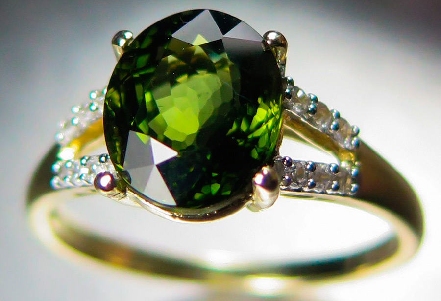 Stories about famous tourmalines and the properties of stone