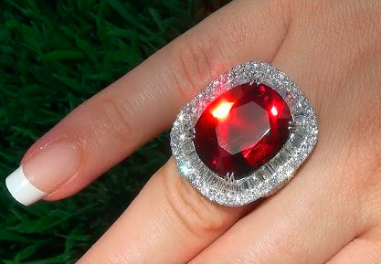 Pyrope garnet - fire stone