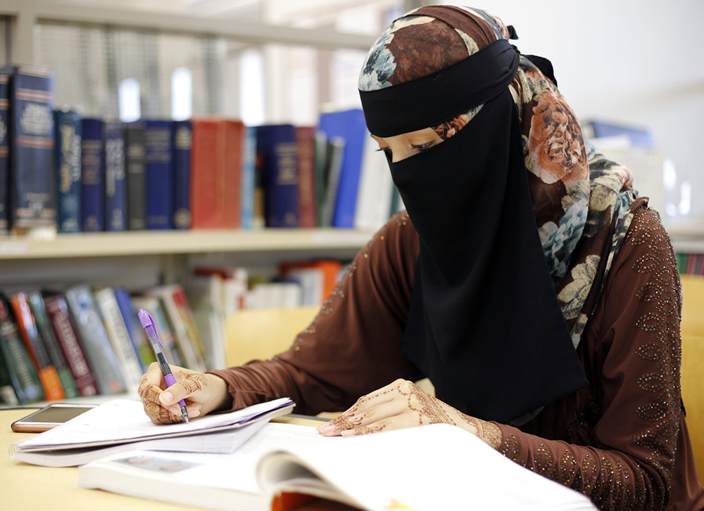 Student girl in niqab