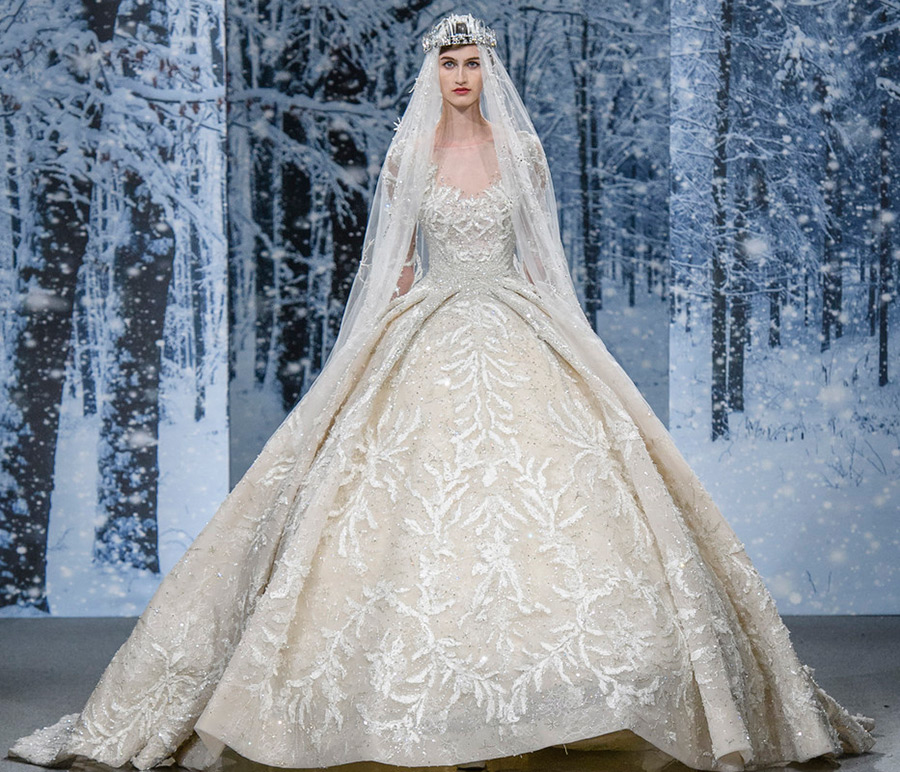 Luxurious wedding dress 2024-2025