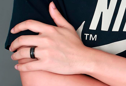 Why black carbon and ceramic rings are popular today