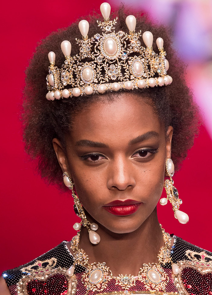 Dolce & Gabbana crown