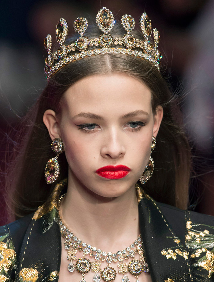 Dolce & Gabbana crown