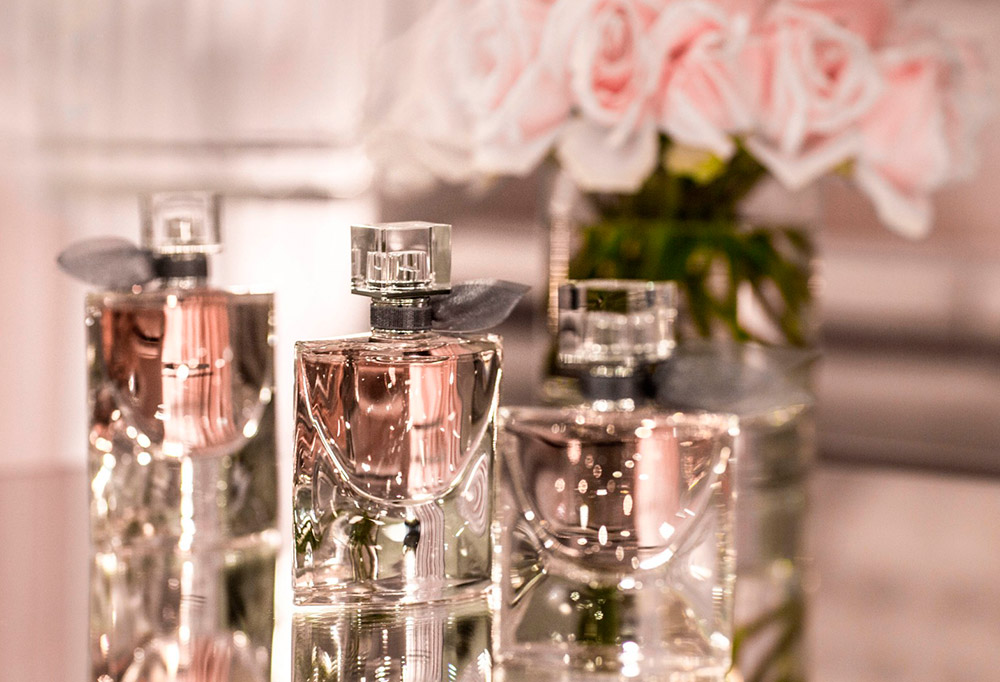 Perfumery fragrance La Vie Est Belle - Life is beautiful