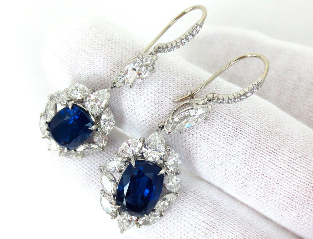 Earrings with large sapphires