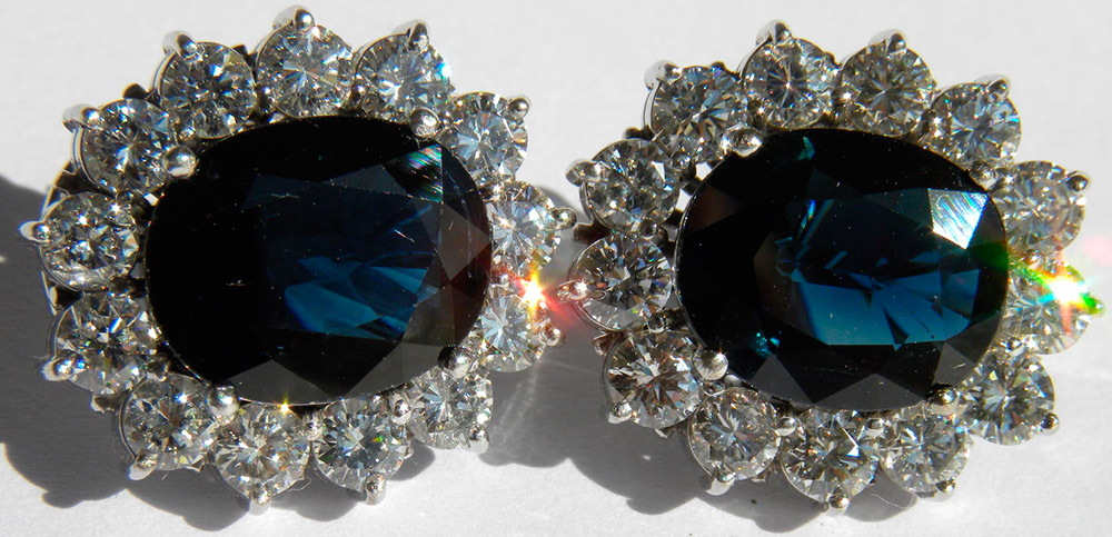 Earrings with sapphires