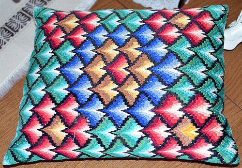 Luxurious embroidery bargello with 3D effect