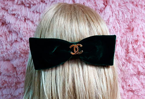 Why you need to buy a beautiful vintage hair clip