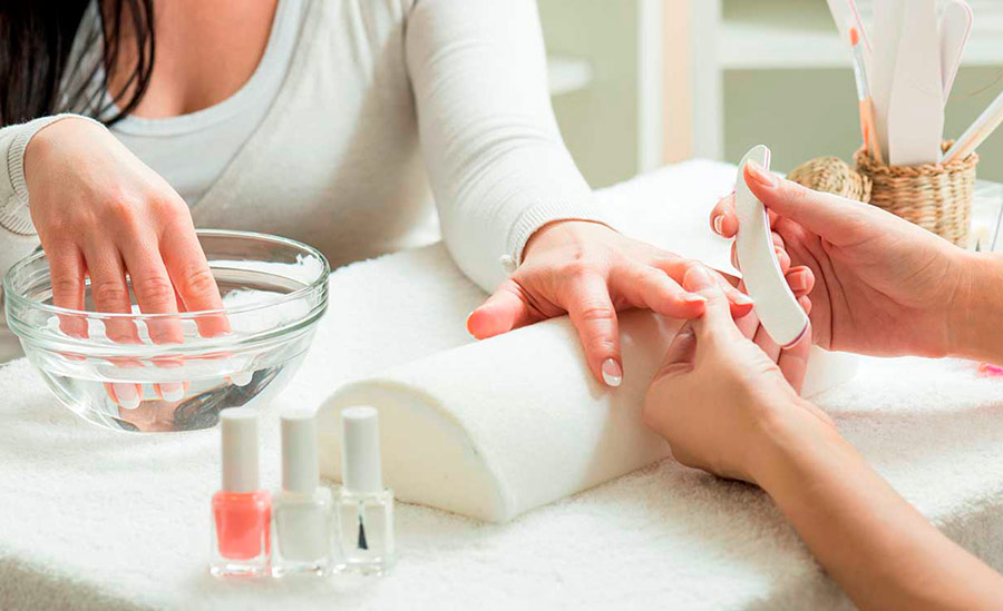 Dangers of manicure at homeworkers