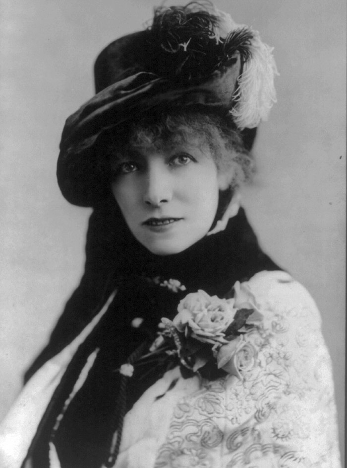 Women's hats from the 1880s