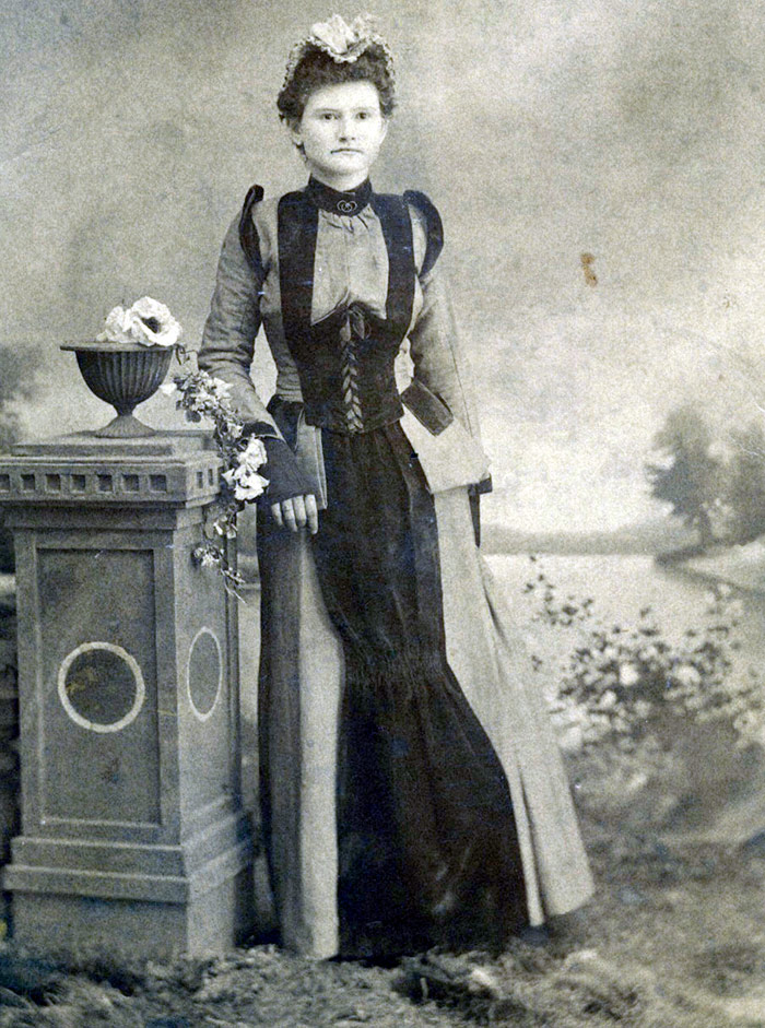 Photo of a woman 1880