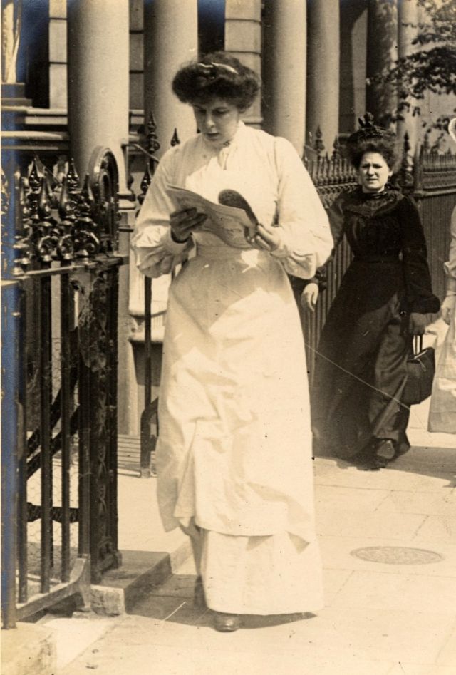 Street style during the Edwardian era