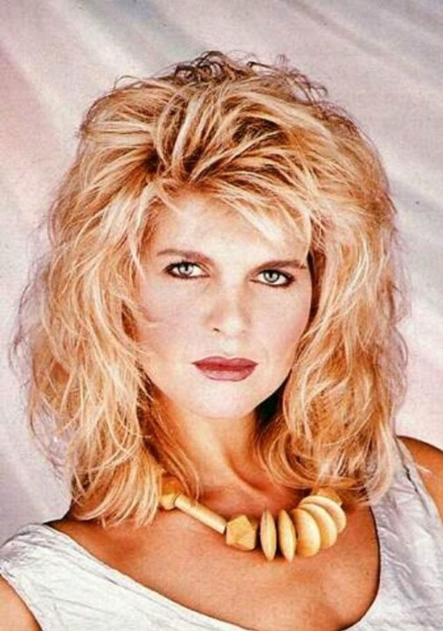 1980s hairstyles for women