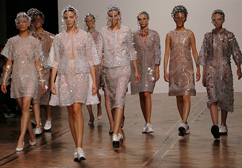 Fancy women's fashion spring-summer 2024 from Anrealage