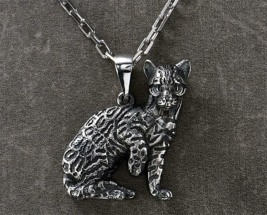 Pendant leopard