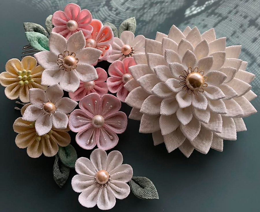 Japanese kanzashi jewelry