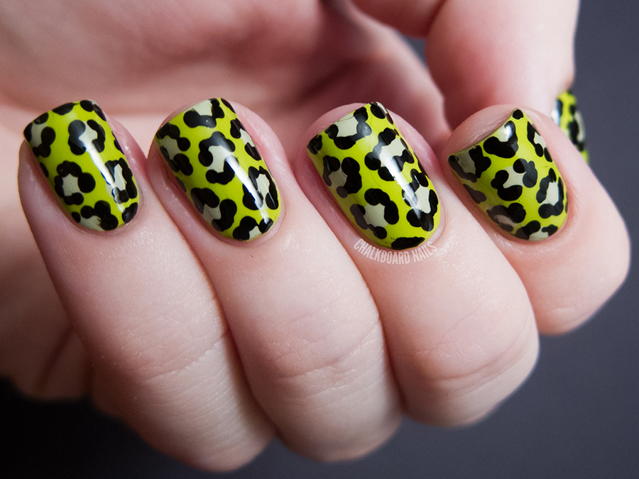 Leopard Manicure