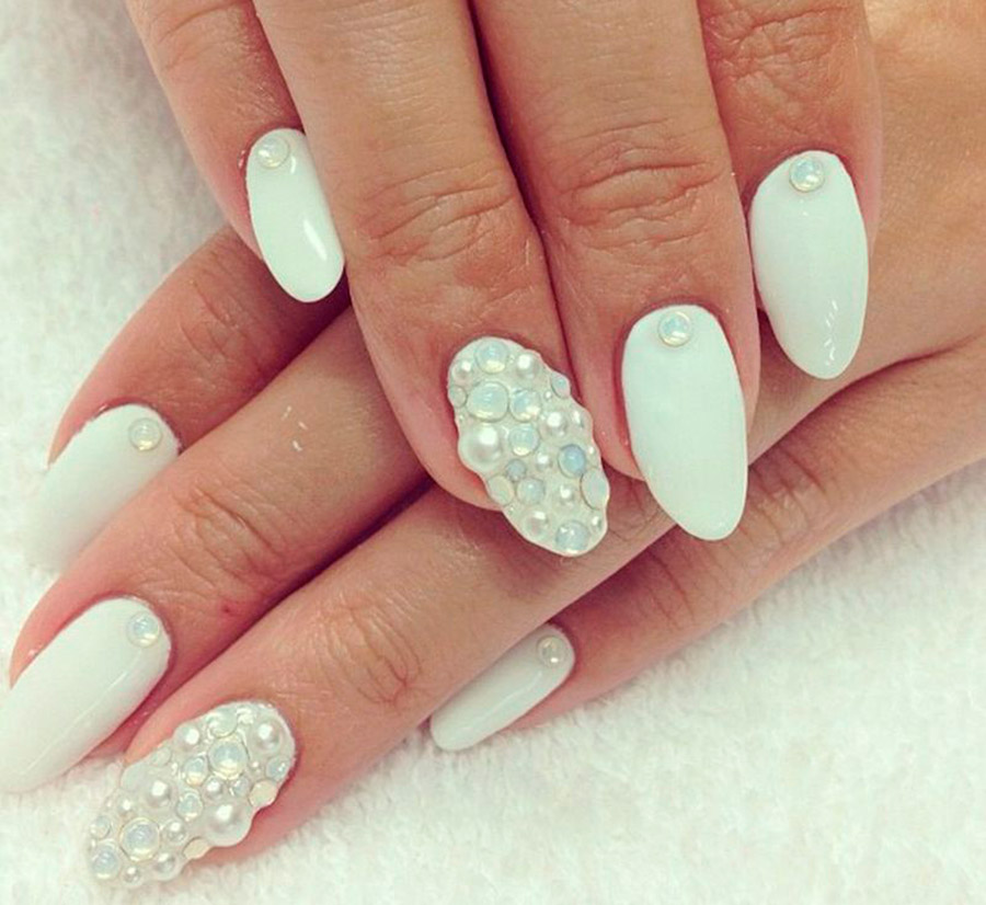 pearl manicure