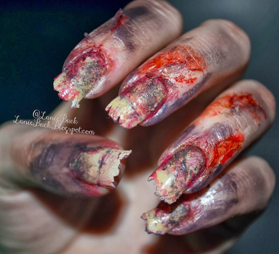 Scary Halloween Manicure