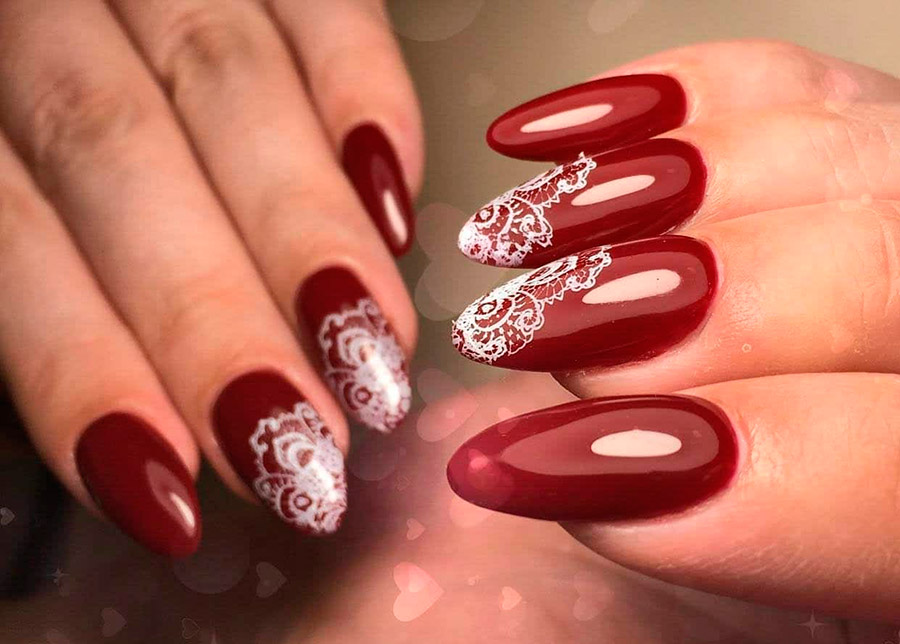 Lace manicure