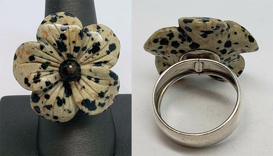 Ring-flower made of stone