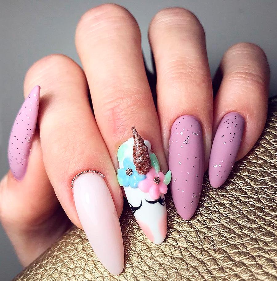 What manicure to meet spring and summer