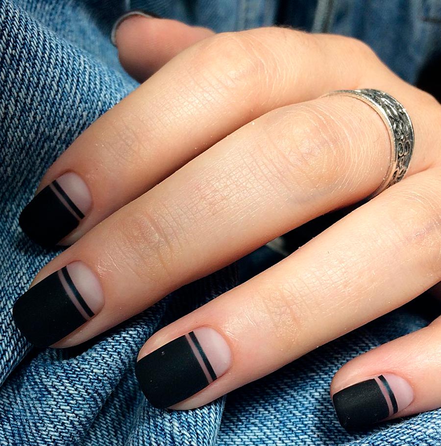 Beautiful short nails