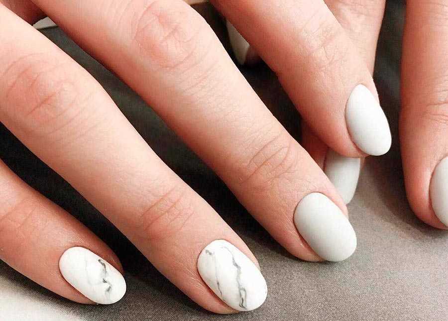 Marble nail design