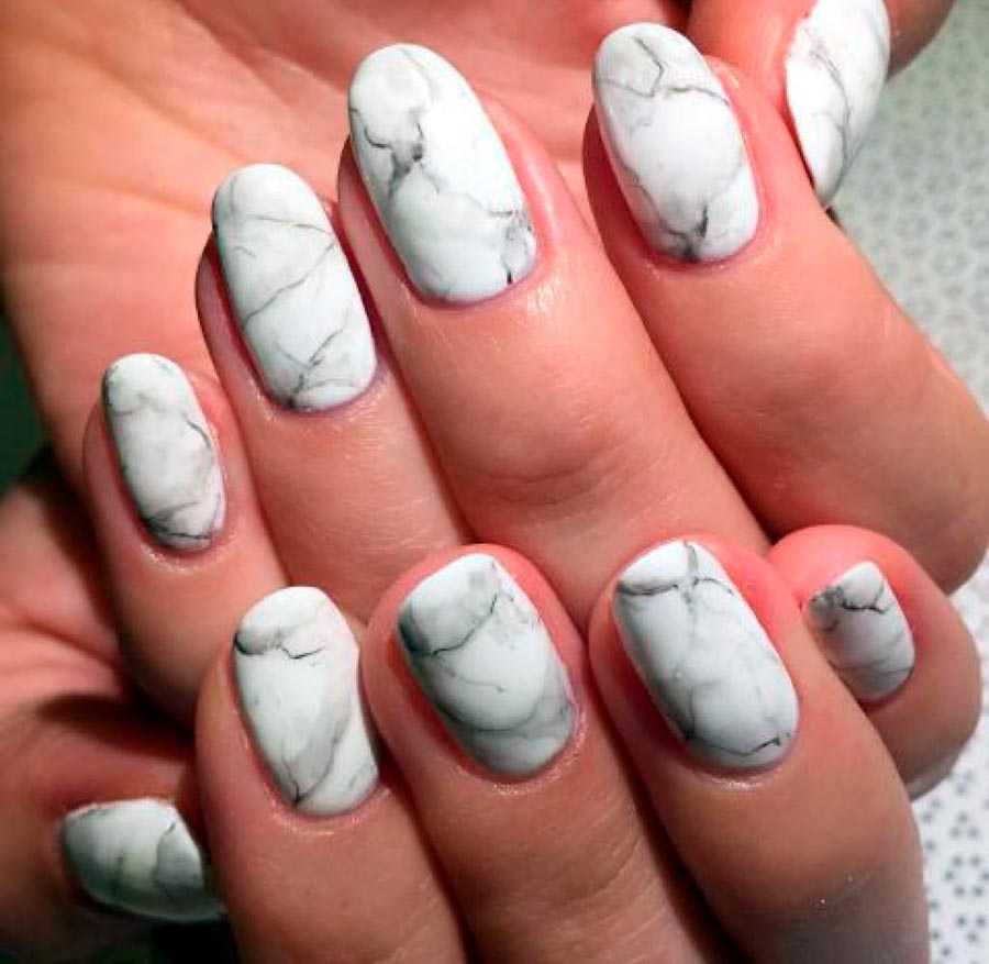 Marble nail design