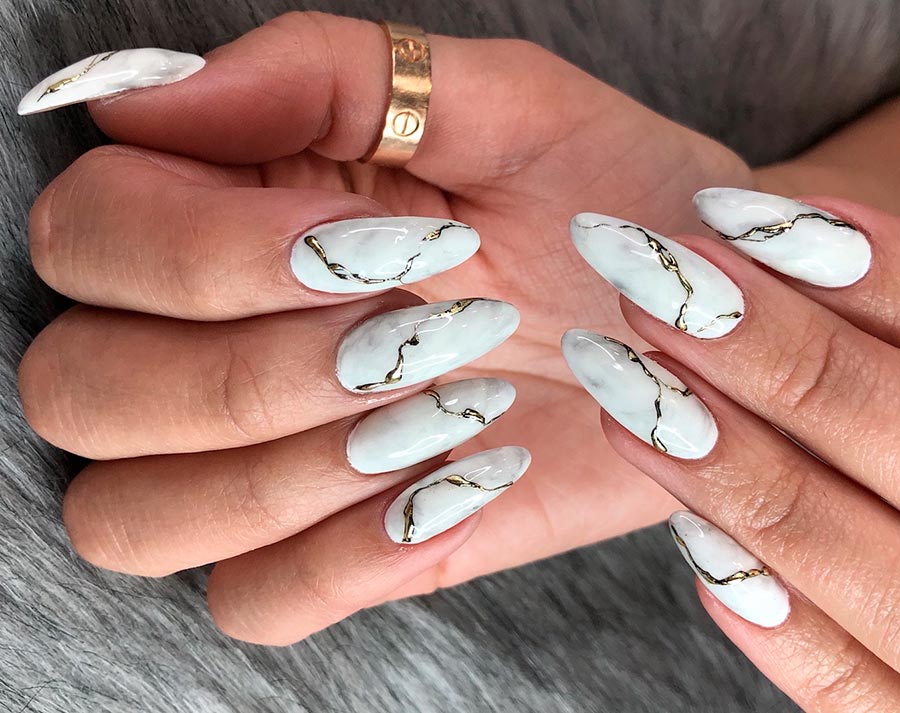 Marble nail design