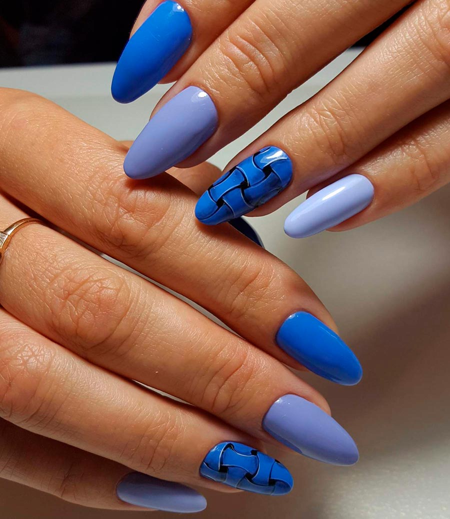 Manicure under a blue dress