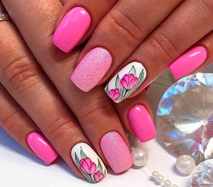 Manicure ideas with flowers