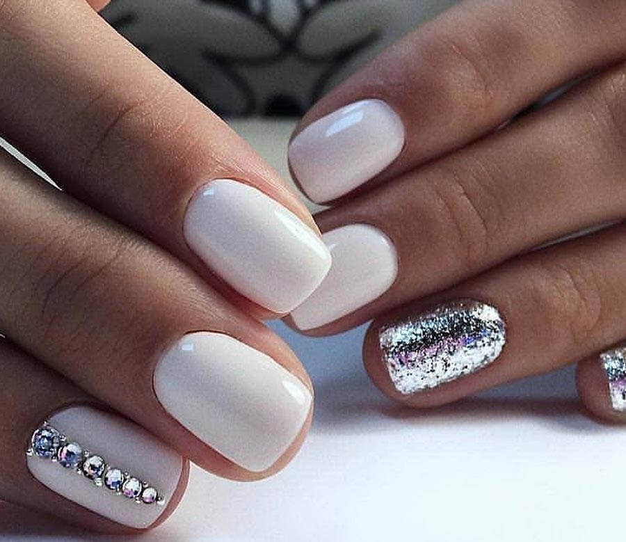 White manicure