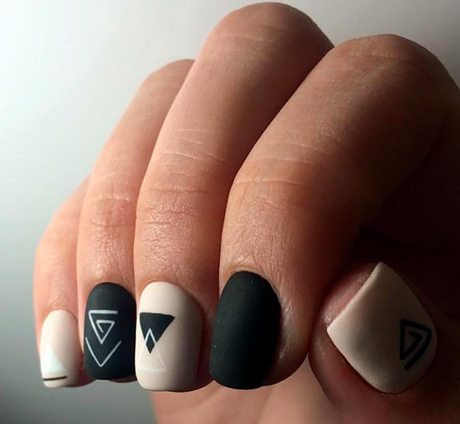 Graphic manicure