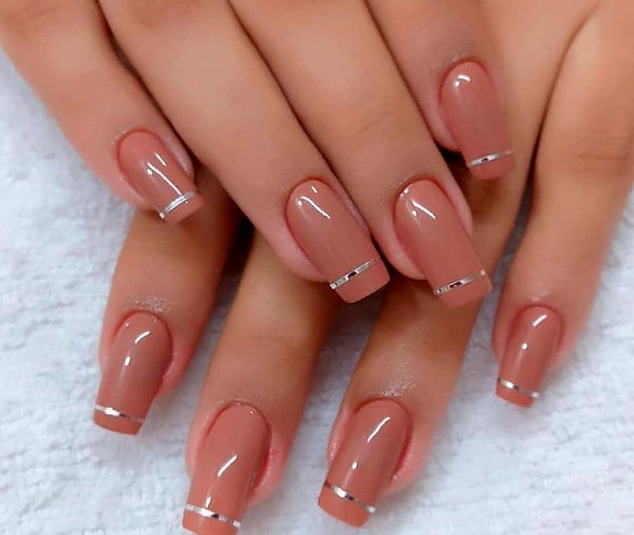 Caramel manicure: ideas and trends 2024