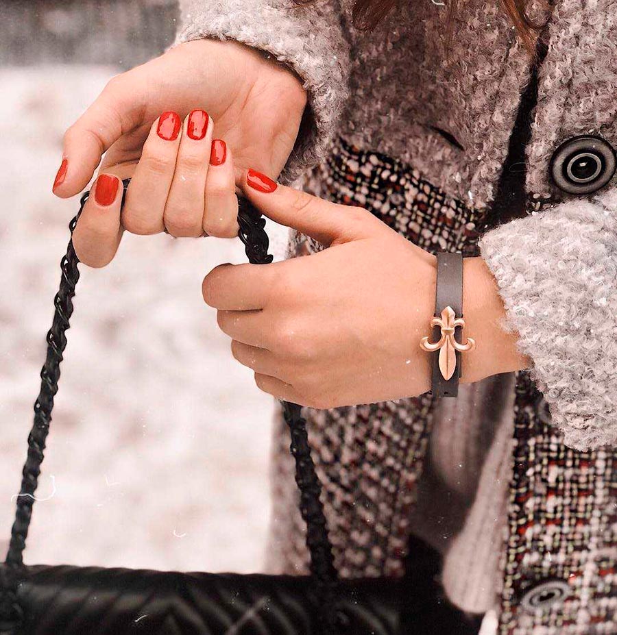 Classic red manicure