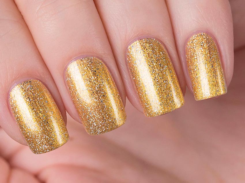 Gold nails