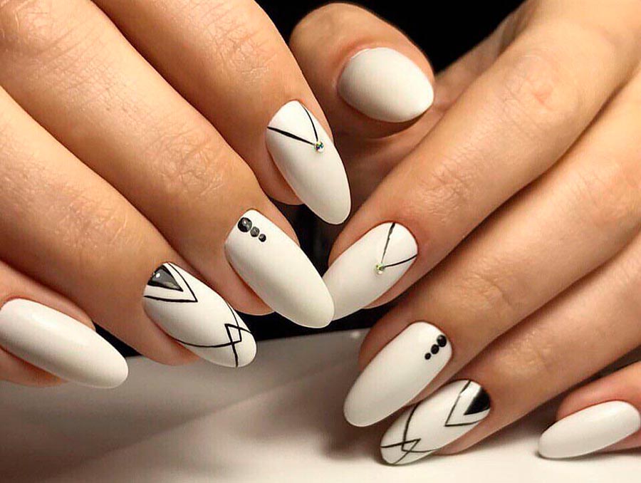 Geometric nail design