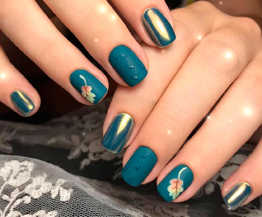 Blue nail design