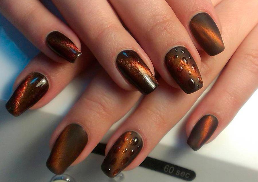 Autumn manicure